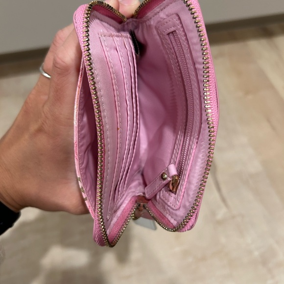 Coach Pink and Gold Case - Picture 4 of 6